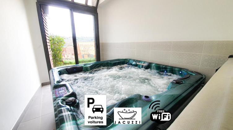 Villa Belle Vue Avec Jacuzzi Privatif Сарла-ла-Канеда Екстериор снимка